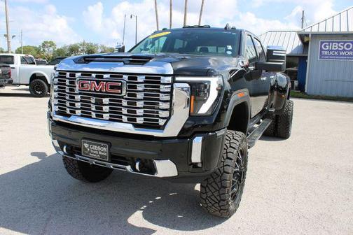 Onyx Black 2024 GMC Sierra 3500 Denali