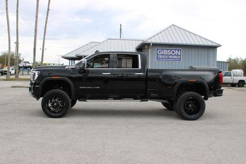 Onyx Black 2024 GMC Sierra 3500 Denali