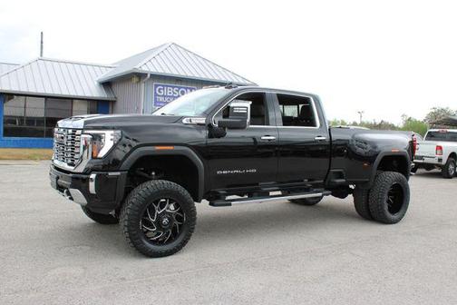 Onyx Black 2024 GMC Sierra 3500 Denali