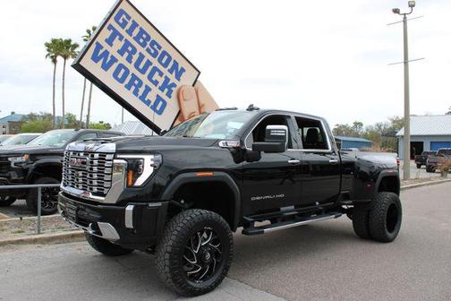 Onyx Black 2024 GMC Sierra 3500 Denali
