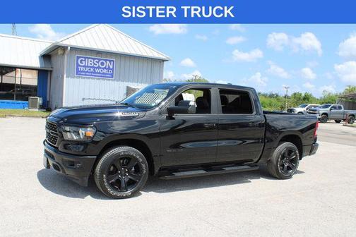 Diamond Black Crystal Pearlcoat 2023 RAM 1500 Big Horn/Lone Star