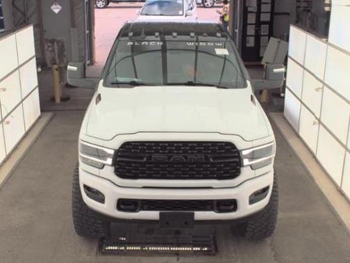 Bright White Clearcoat 2024 RAM 2500 Big Horn Crew Cab 4x4 6'4' Box