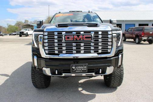 2024 GMC Sierra 2500 Denali