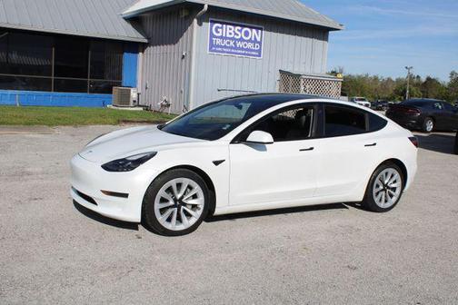 2023 Tesla Model 3 Standard Range