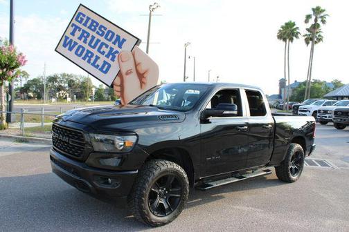 Diamond Black Crystal Pearlcoat 2022 RAM 1500 Big Horn/Lone Star