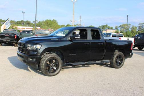 Diamond Black Crystal Pearlcoat 2022 RAM 1500 Big Horn/Lone Star