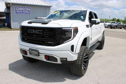 Summit White 2025 GMC Sierra 1500 AT4