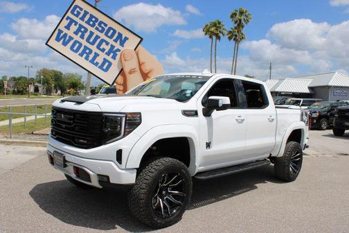 Summit White 2025 GMC Sierra 1500 AT4