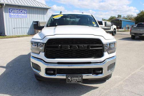 2024 RAM 2500 Tradesman Crew Cab 4x4 8' Box