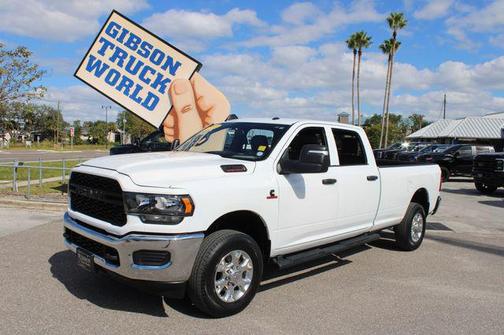 2024 RAM 2500 Tradesman Crew Cab 4x4 8' Box