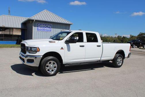 2024 RAM 2500 Tradesman Crew Cab 4x4 8' Box