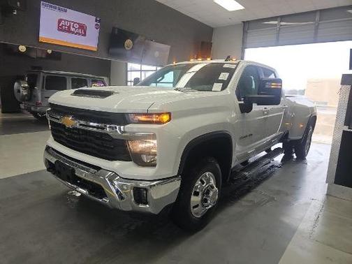 2025 Chevrolet Silverado 3500 LT