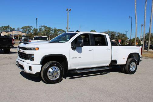 2025 Chevrolet Silverado 3500 LT