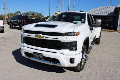 2025 Chevrolet Silverado 3500 LT