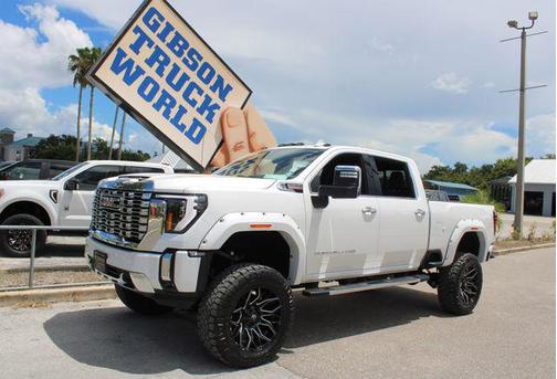 2025 GMC Sierra 2500 Denali