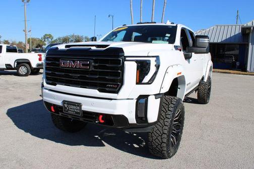 2024 GMC Sierra 2500 AT4
