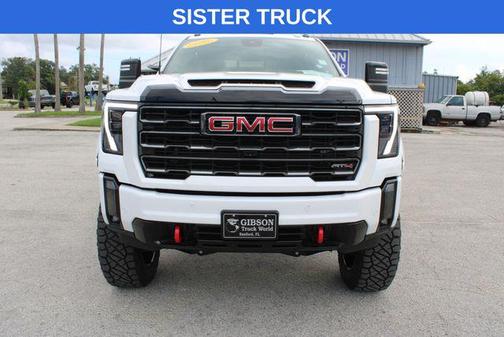 2025 GMC Sierra 2500 AT4