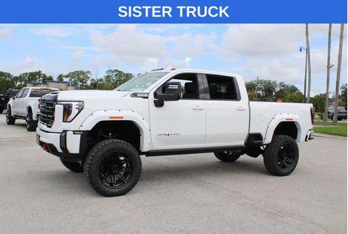 2025 GMC Sierra 2500 AT4