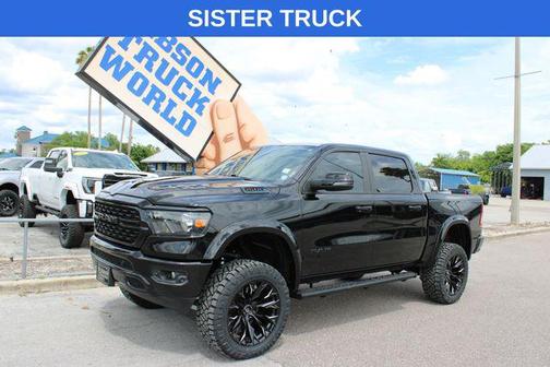 Diamond Black Crystal Pearlcoat 2026 RAM 1500 Big Horn/Lone Star