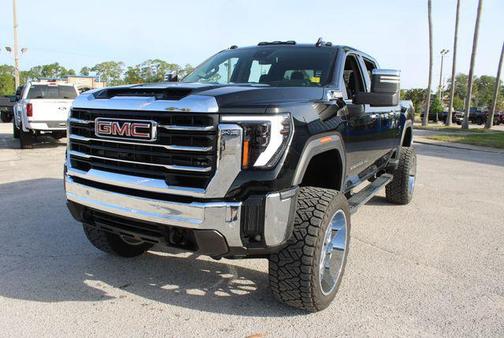 2025 GMC Sierra 2500 SLT