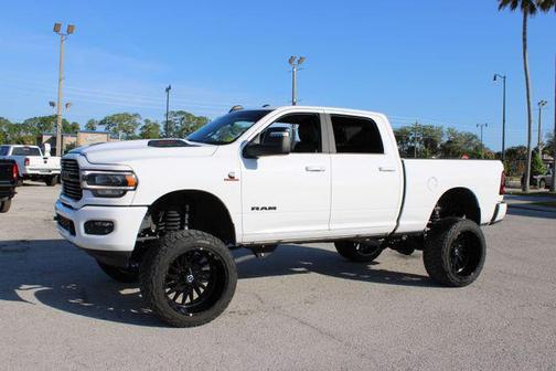Bright White Clearcoat 2024 RAM 2500 Laramie Crew Cab 4x4 6'4' Box