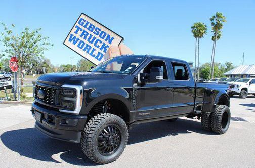 2025 Ford F-350 Platinum