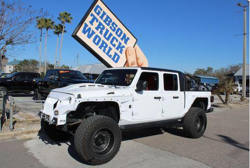 2023 Jeep Gladiator Overland