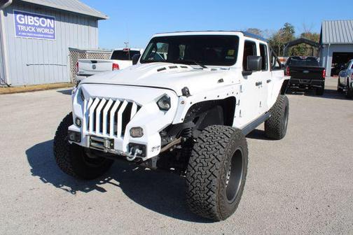 2023 Jeep Gladiator Overland