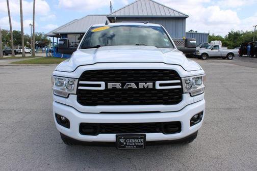 Bright White Clearcoat 2024 RAM 2500 Big Horn Crew Cab 4x4 6'4' Box