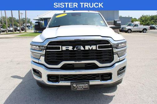Bright White Clearcoat 2025 RAM 2500 Big Horn Crew Cab 4x4 6'4' Box