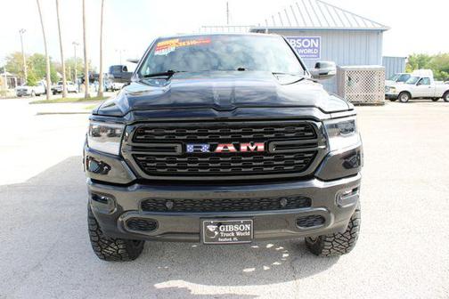 Diamond Black Crystal Pearlcoat 2023 RAM 1500 Big Horn/Lone Star