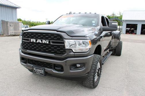 Granite Crystal Metallic Clearcoat 2024 RAM 3500 Big Horn Crew Cab 4x4 8' Box