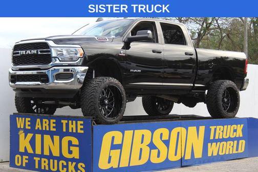 Diamond Black Crystal Pearlcoat 2020 RAM 2500 Big Horn Crew Cab 4x4 6'4' Box