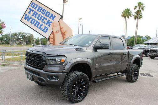 Granite Crystal Metallic Clearcoat 2024 RAM 1500 Big Horn/Lone Star