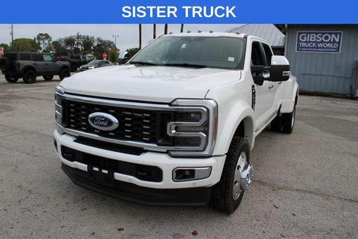 Star White Metallic Tri-Coat 2026 Ford F-450 Platinum