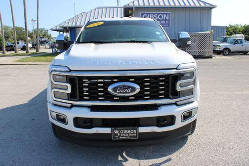 Star White Metallic Tri-Coat 2026 Ford F-450 Platinum