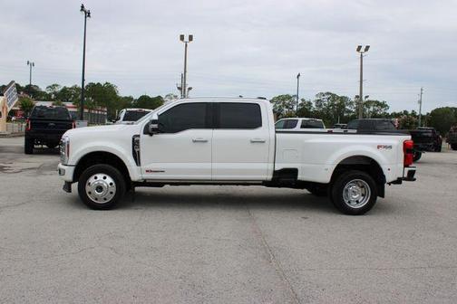 Star White Metallic Tri-Coat 2026 Ford F-450 Platinum