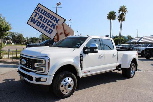 Star White Metallic Tri-Coat 2026 Ford F-450 Platinum