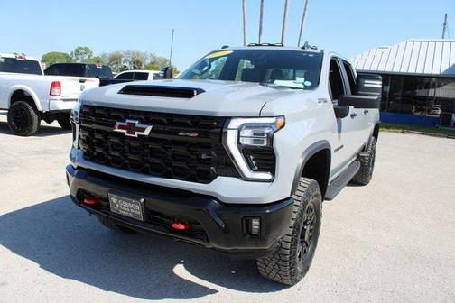 2024 Chevrolet Silverado 2500 4WD Crew Cab Standard Bed ZR2