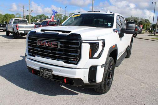 Summit White 2025 GMC Sierra 2500 AT4