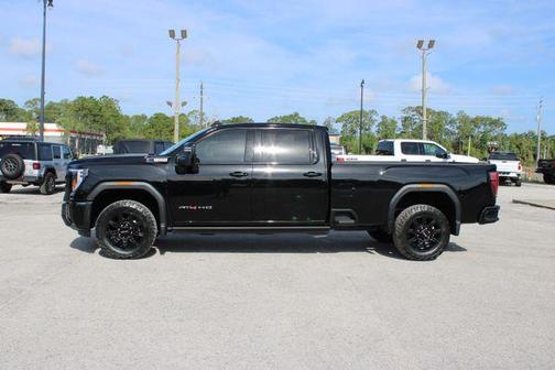 2025 GMC Sierra 2500 AT4