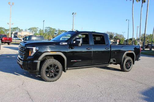 Onyx Black 2025 GMC Sierra 2500 AT4
