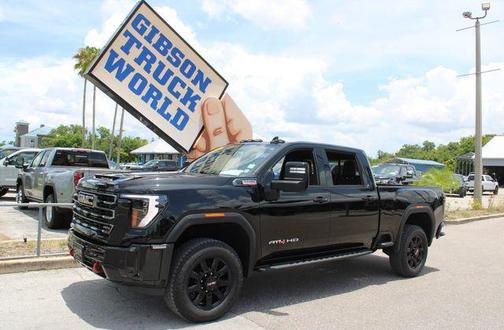 2025 GMC Sierra 2500 AT4