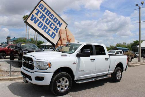 Bright White Clearcoat 2024 RAM 2500 Big Horn Crew Cab 4x4 6'4' Box