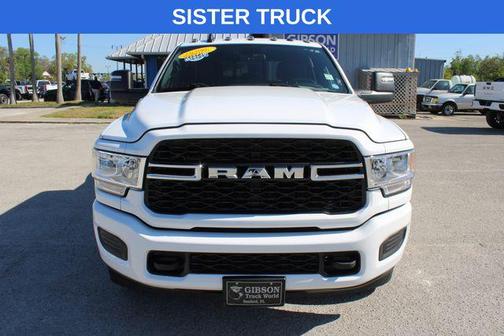 2024 RAM 3500 Tradesman Crew Cab 4x4 8' Box