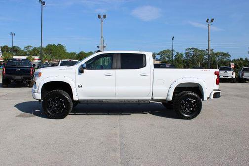 Summit White 2025 Chevrolet Silverado 1500 LT