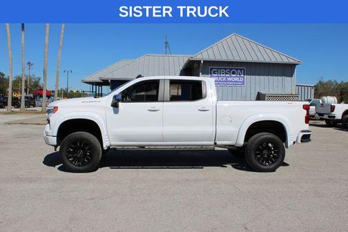 Summit White 2025 Chevrolet Silverado 1500 LT