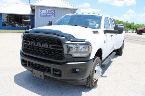Bright White Clearcoat 2024 RAM 3500 Tradesman Crew Cab 4x4 8' Box