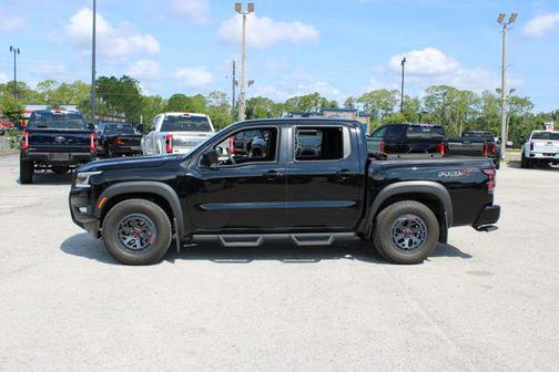 Super Black 2025 Nissan Frontier PRO-X