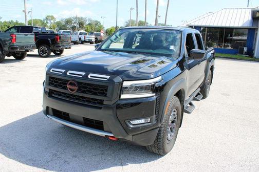 Super Black 2025 Nissan Frontier PRO-X